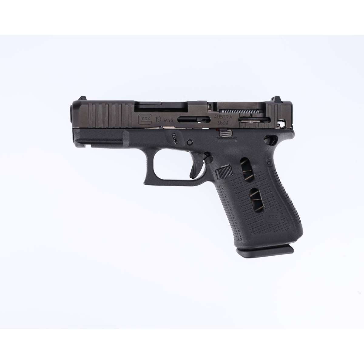 Glock 19 Gen 5 Schnittmodell Trainingswaffen Fx Blueguns Waffen Etzel Behördenausstatter